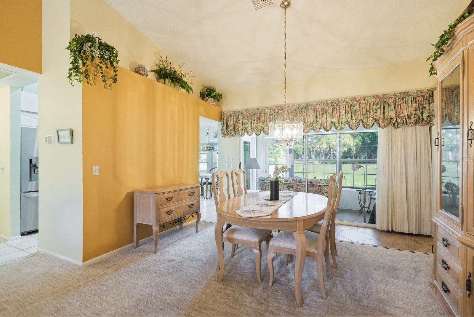 Image 9 of 37 For 6542 Pine Walk Drive