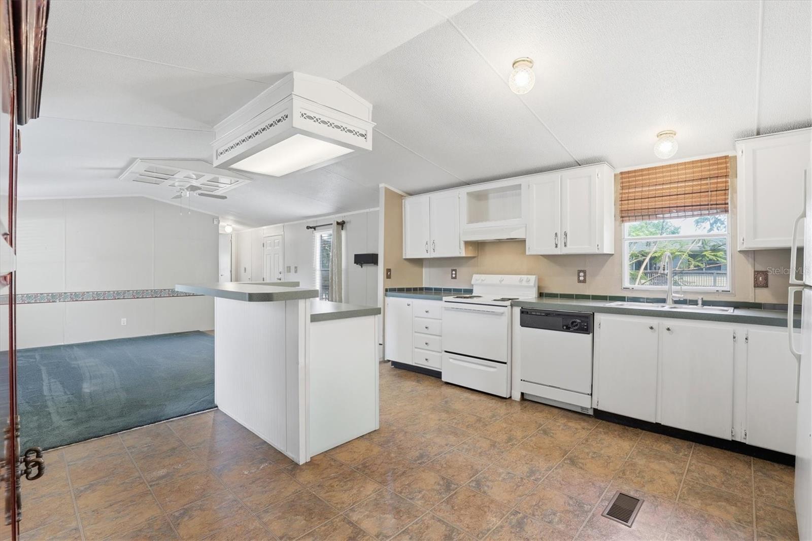 Image 33 of 55 For 6169 Waverly Road