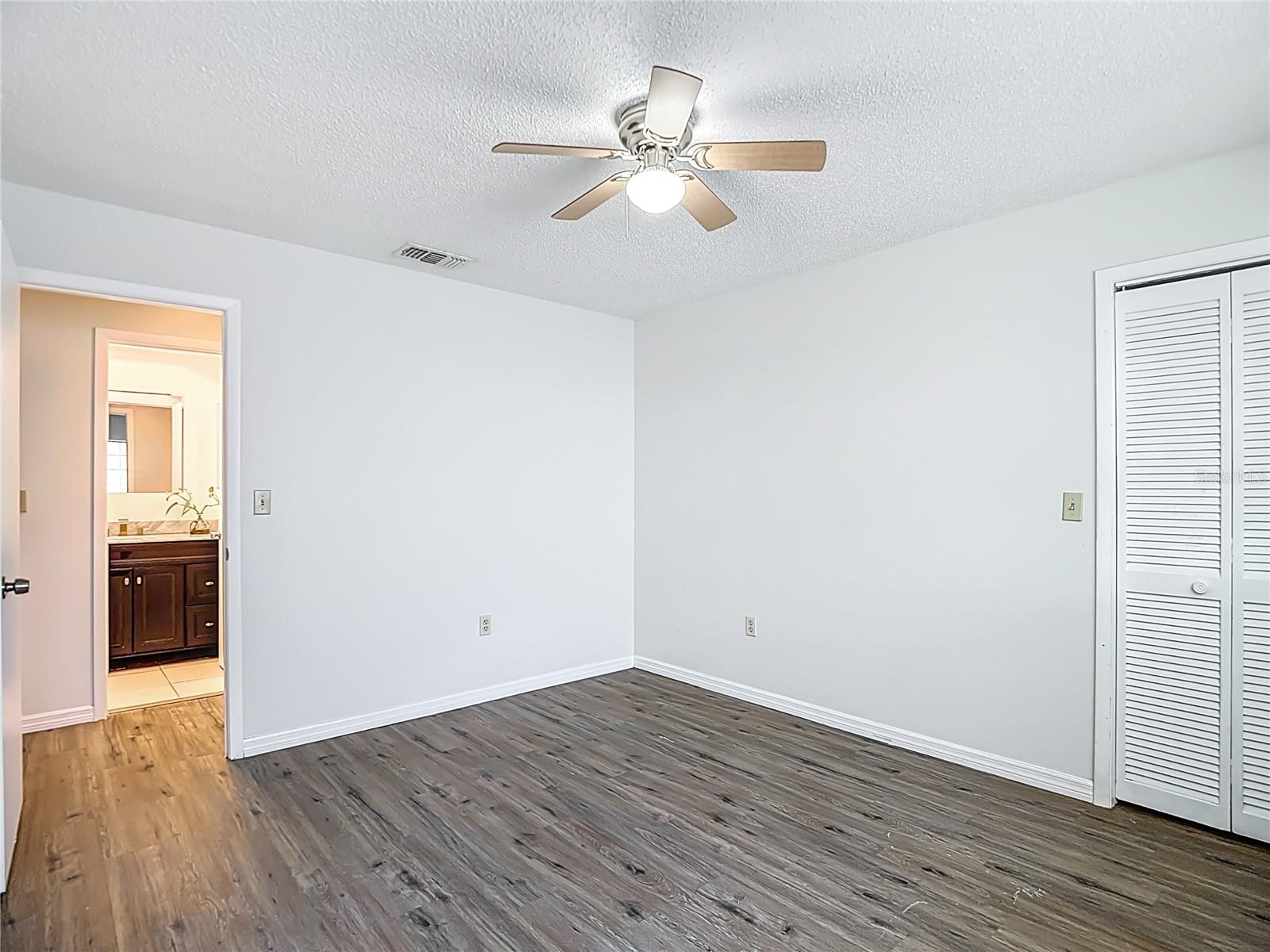 Image 32 of 63 For 8617 Stonehedge Way