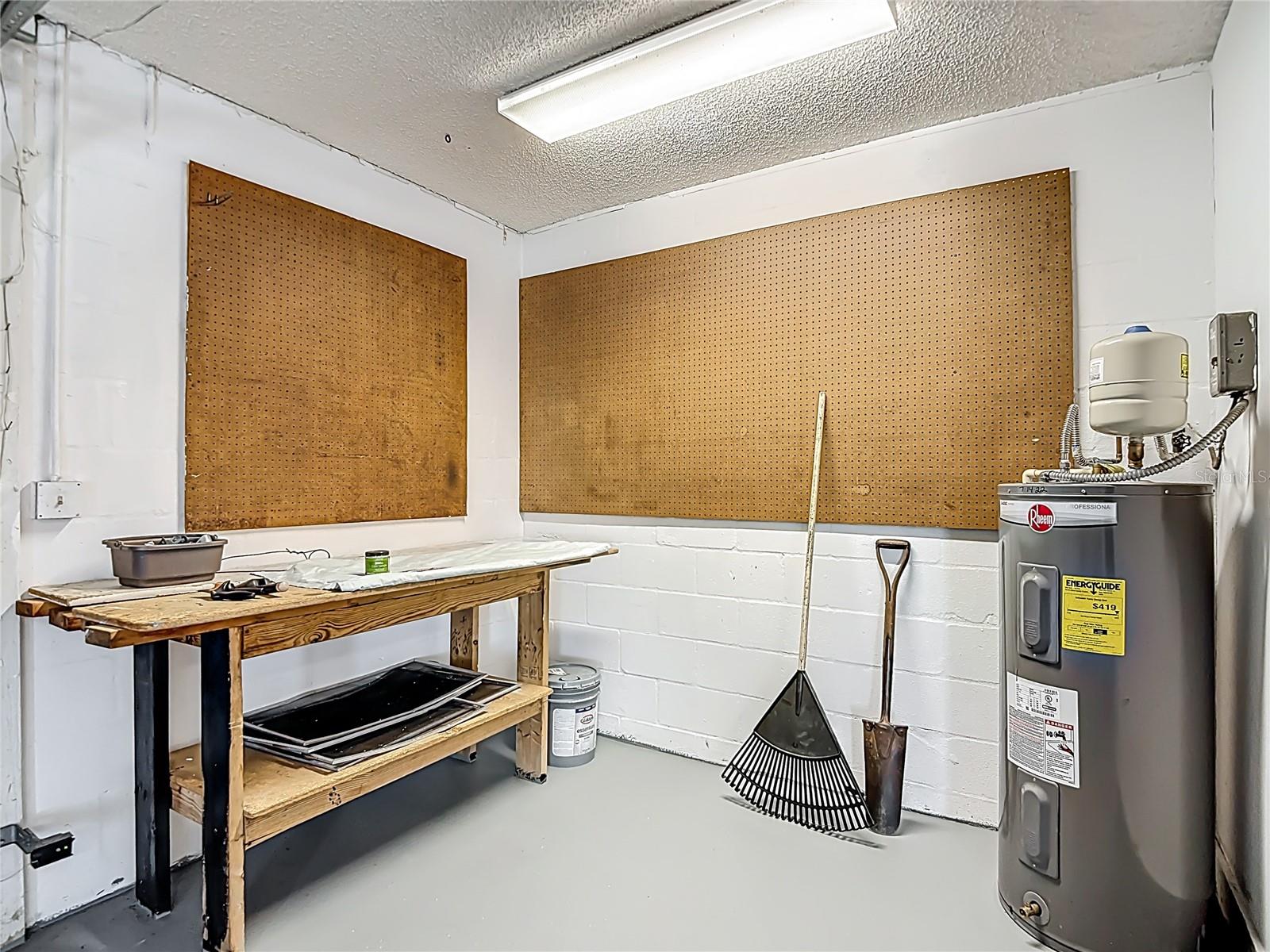 Image 45 of 63 For 8617 Stonehedge Way