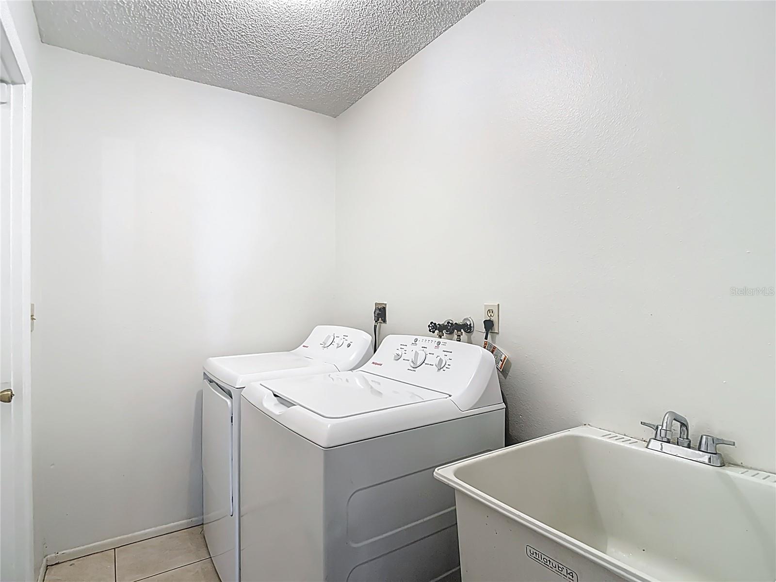 Image 49 of 63 For 8617 Stonehedge Way