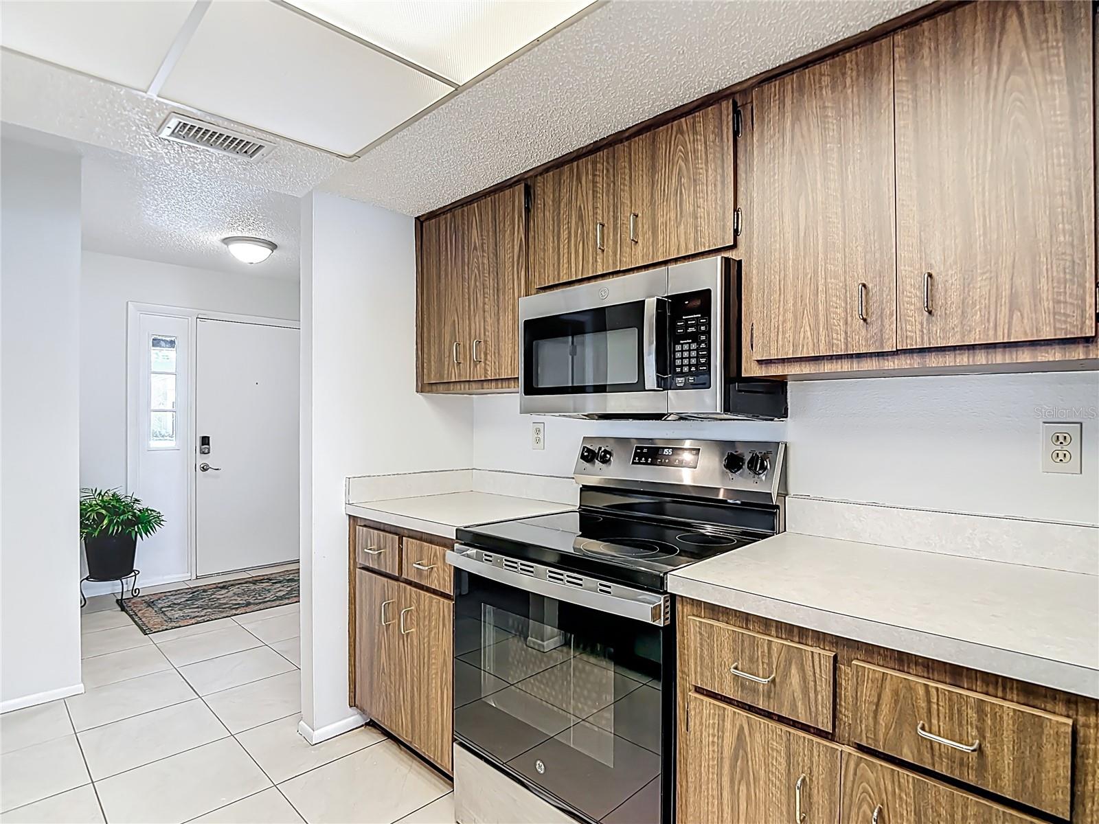 Image 9 of 63 For 8617 Stonehedge Way