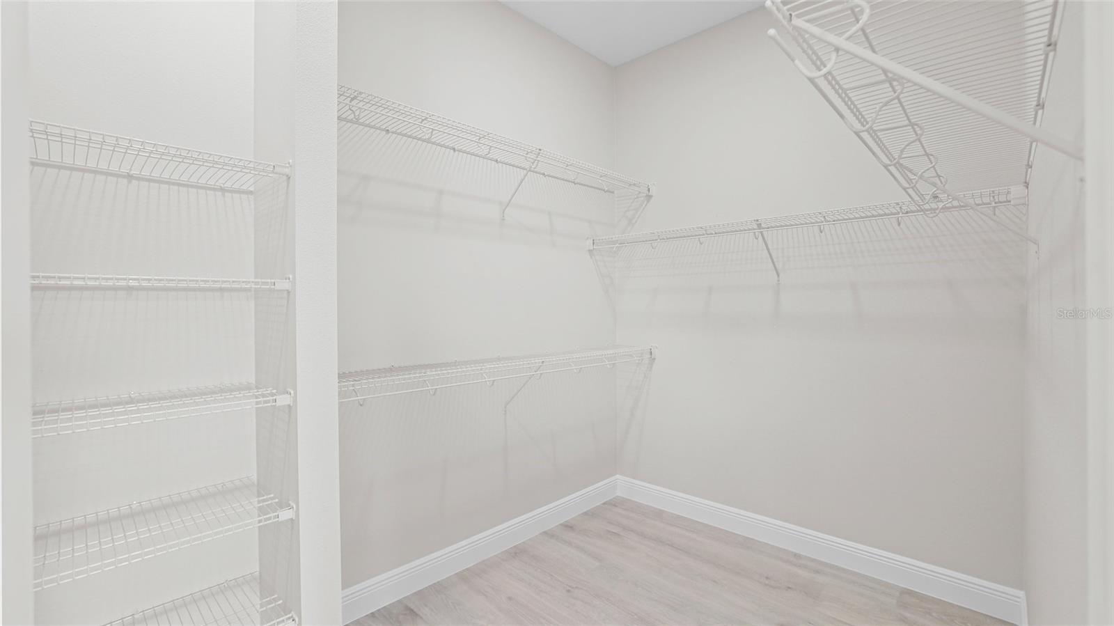 Image 22 of 40 For 4924 Edisto Court