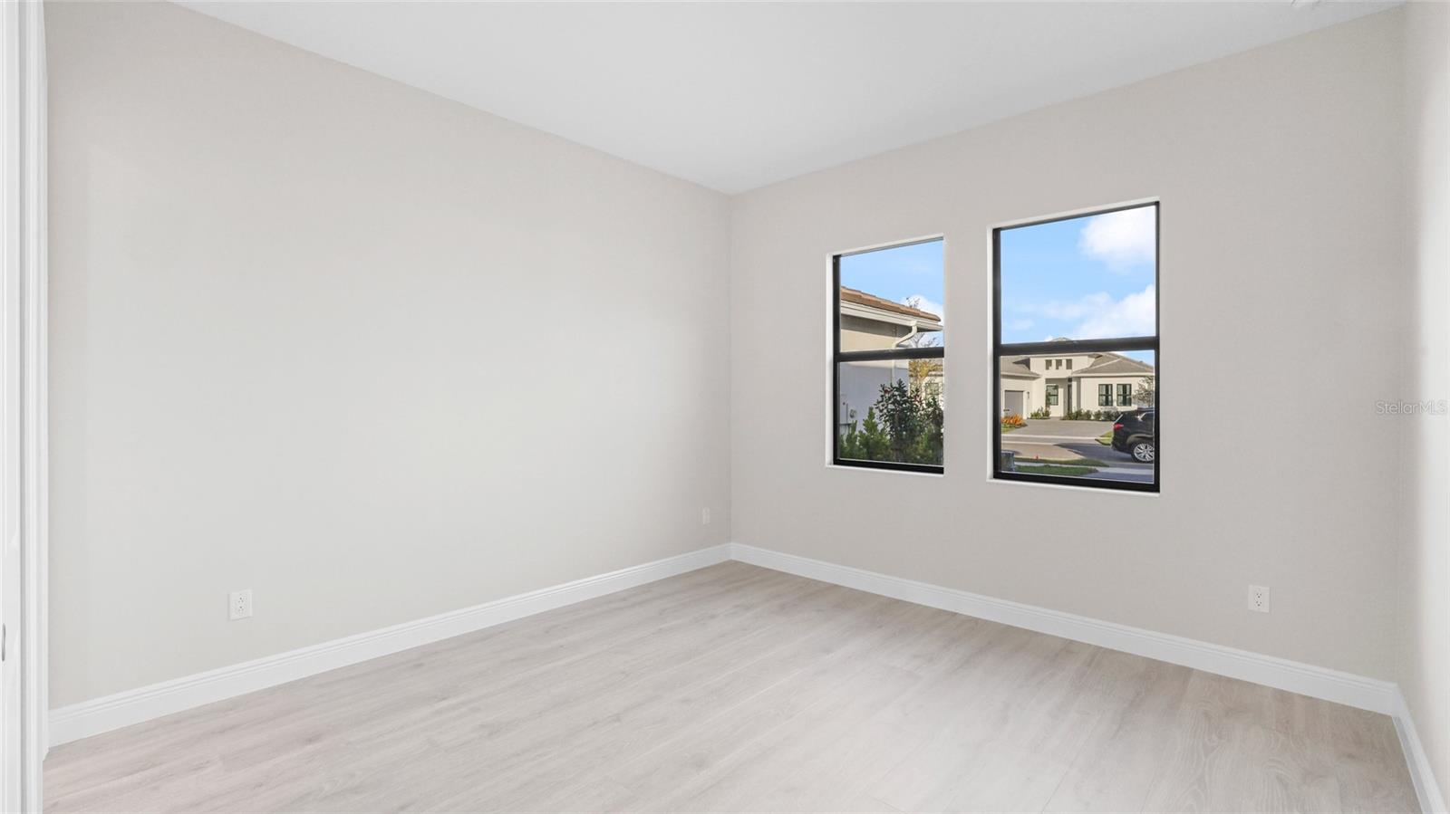 Image 26 of 40 For 4924 Edisto Court