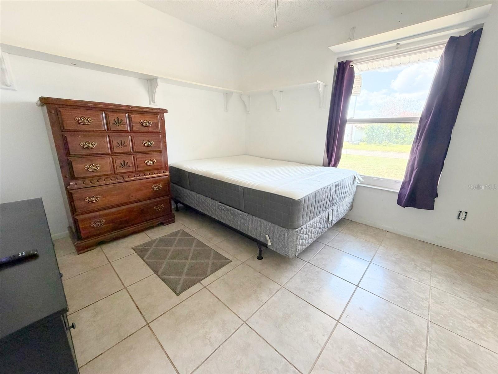 Image 10 of 20 For 10537 Linger Ln