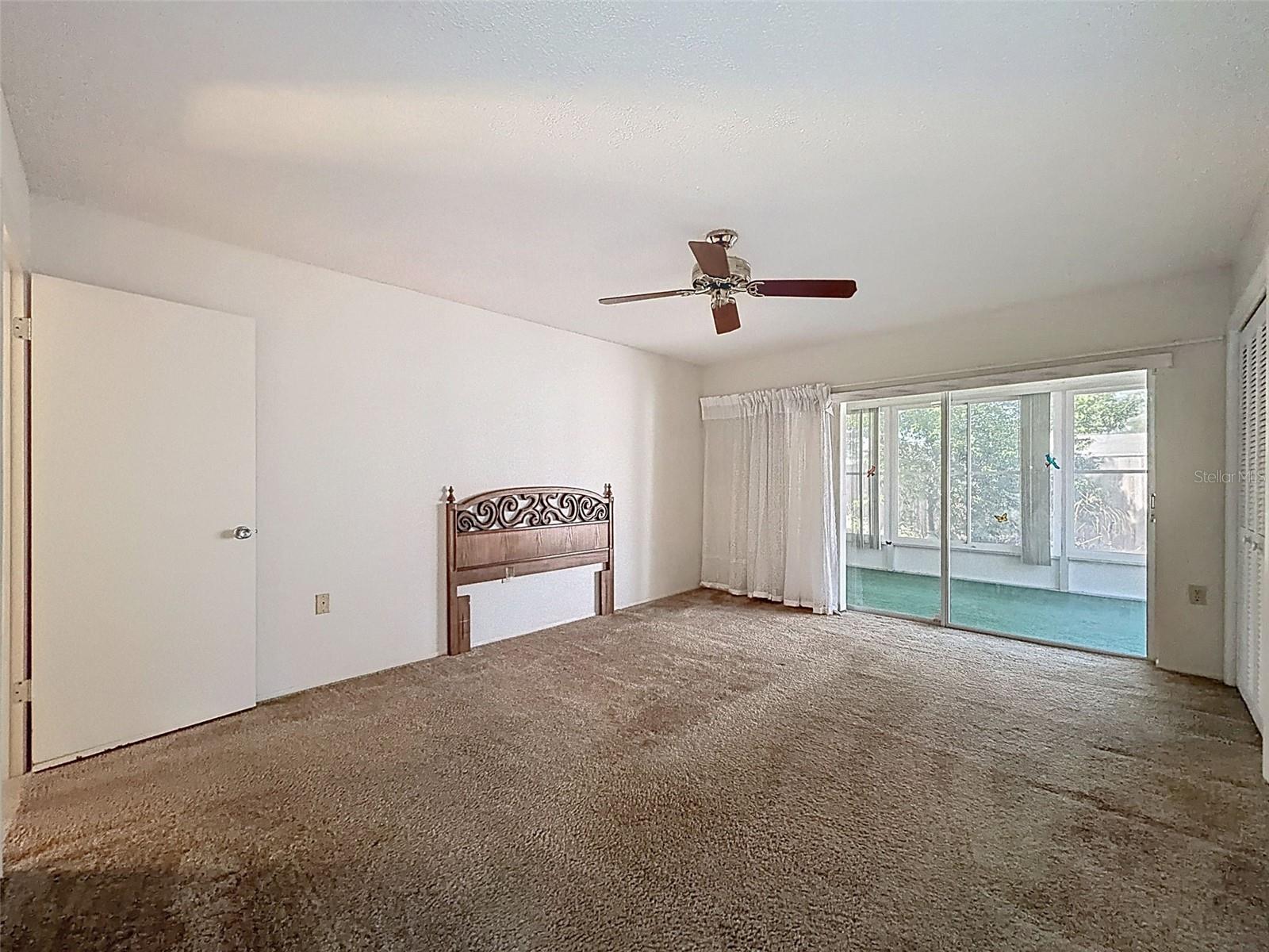 Image 18 of 35 For 9811 Woodstock Lane