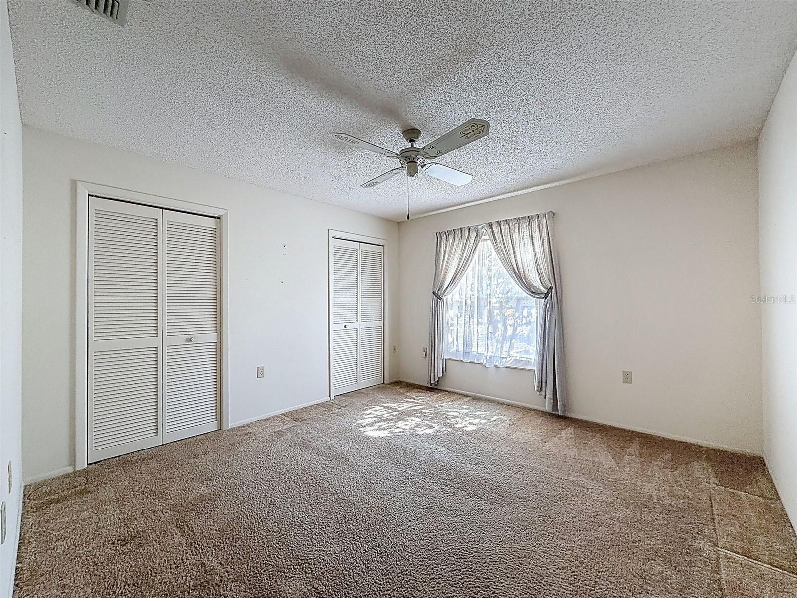 Image 21 of 35 For 9811 Woodstock Lane