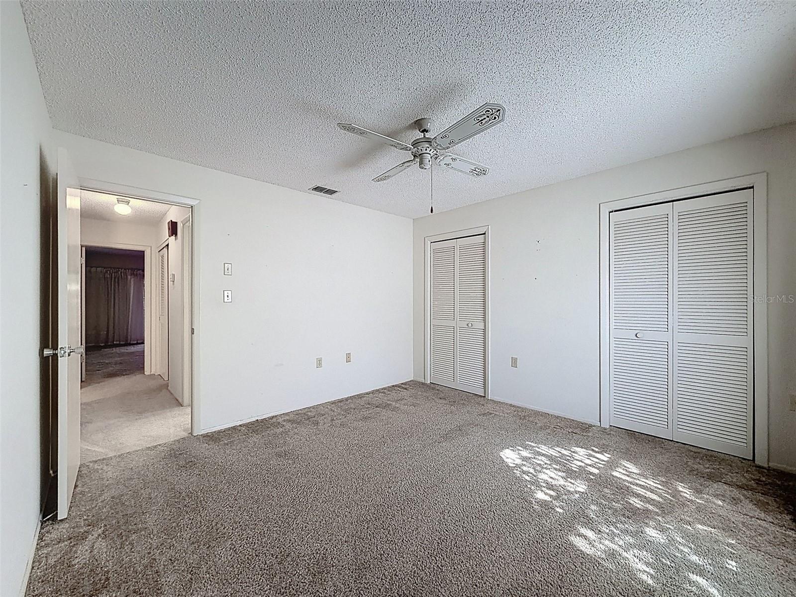 Image 23 of 35 For 9811 Woodstock Lane