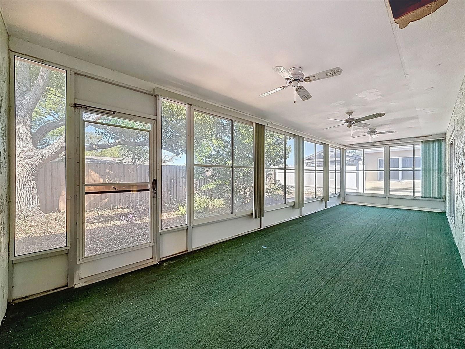 Image 26 of 35 For 9811 Woodstock Lane