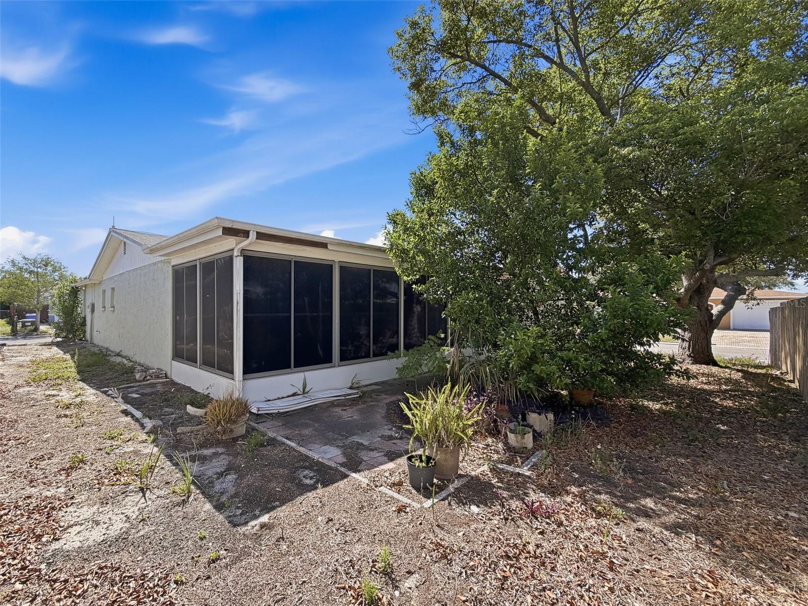 Image 30 of 35 For 9811 Woodstock Lane