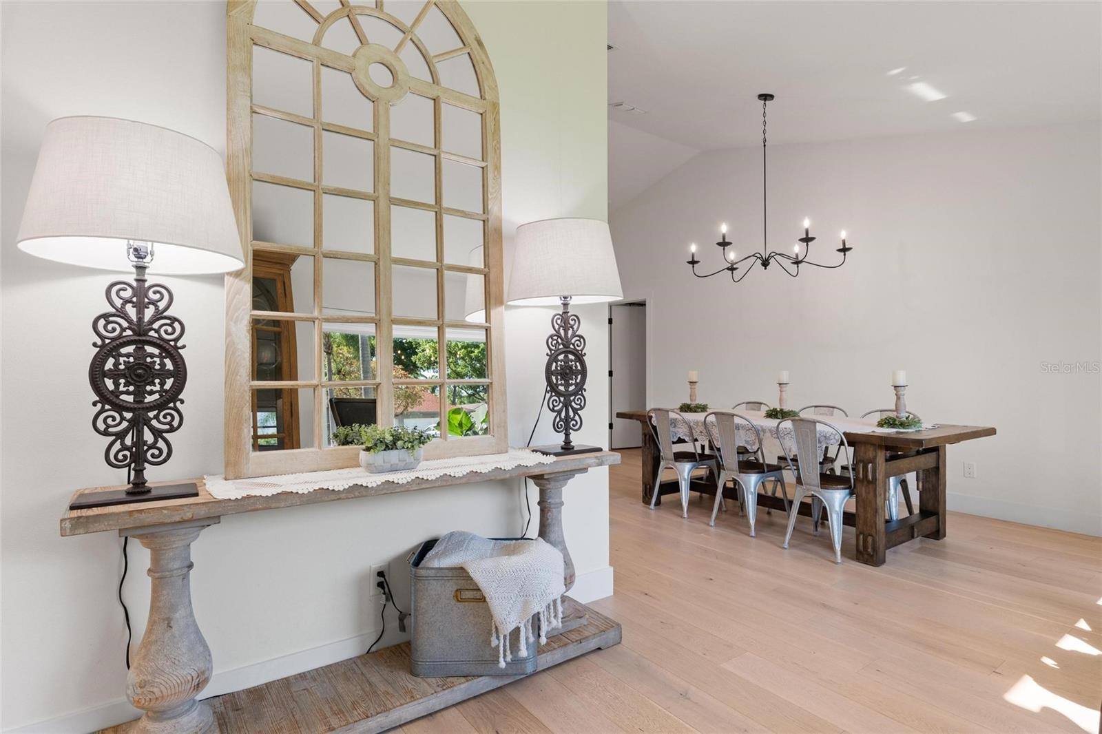 Image 16 of 34 For 3262 Glenridge Drive