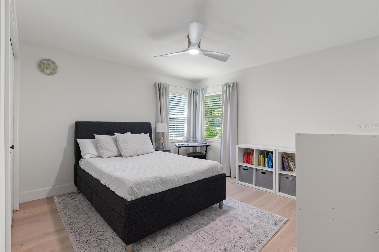 Image 24 of 34 For 3262 Glenridge Drive