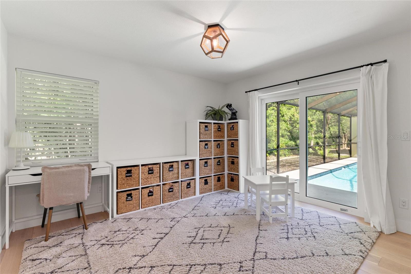 Image 25 of 34 For 3262 Glenridge Drive