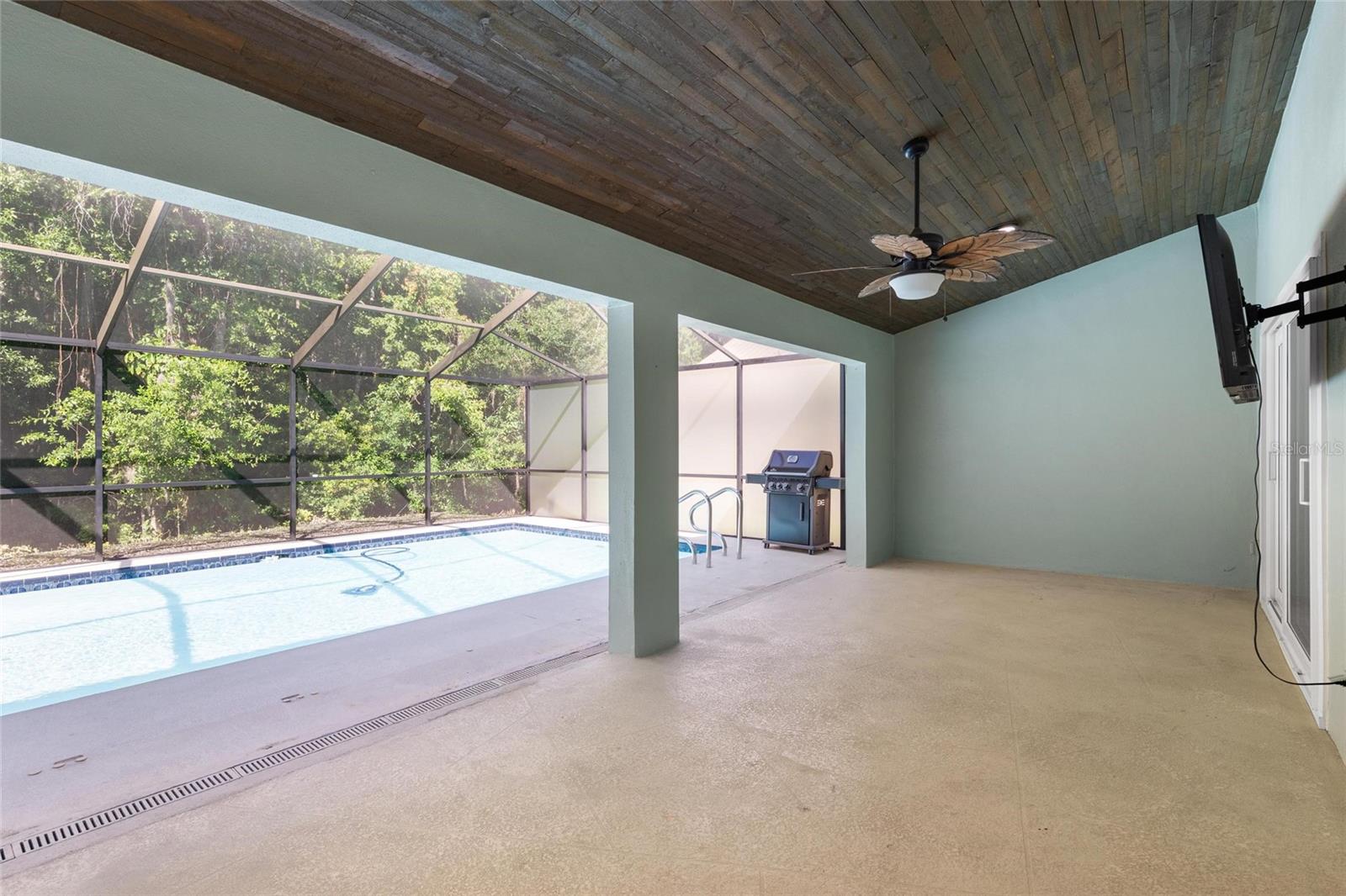 Image 29 of 34 For 3262 Glenridge Drive