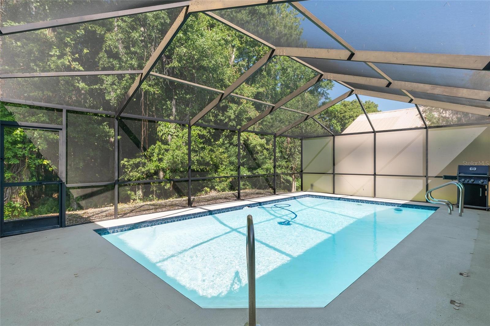 Image 32 of 34 For 3262 Glenridge Drive