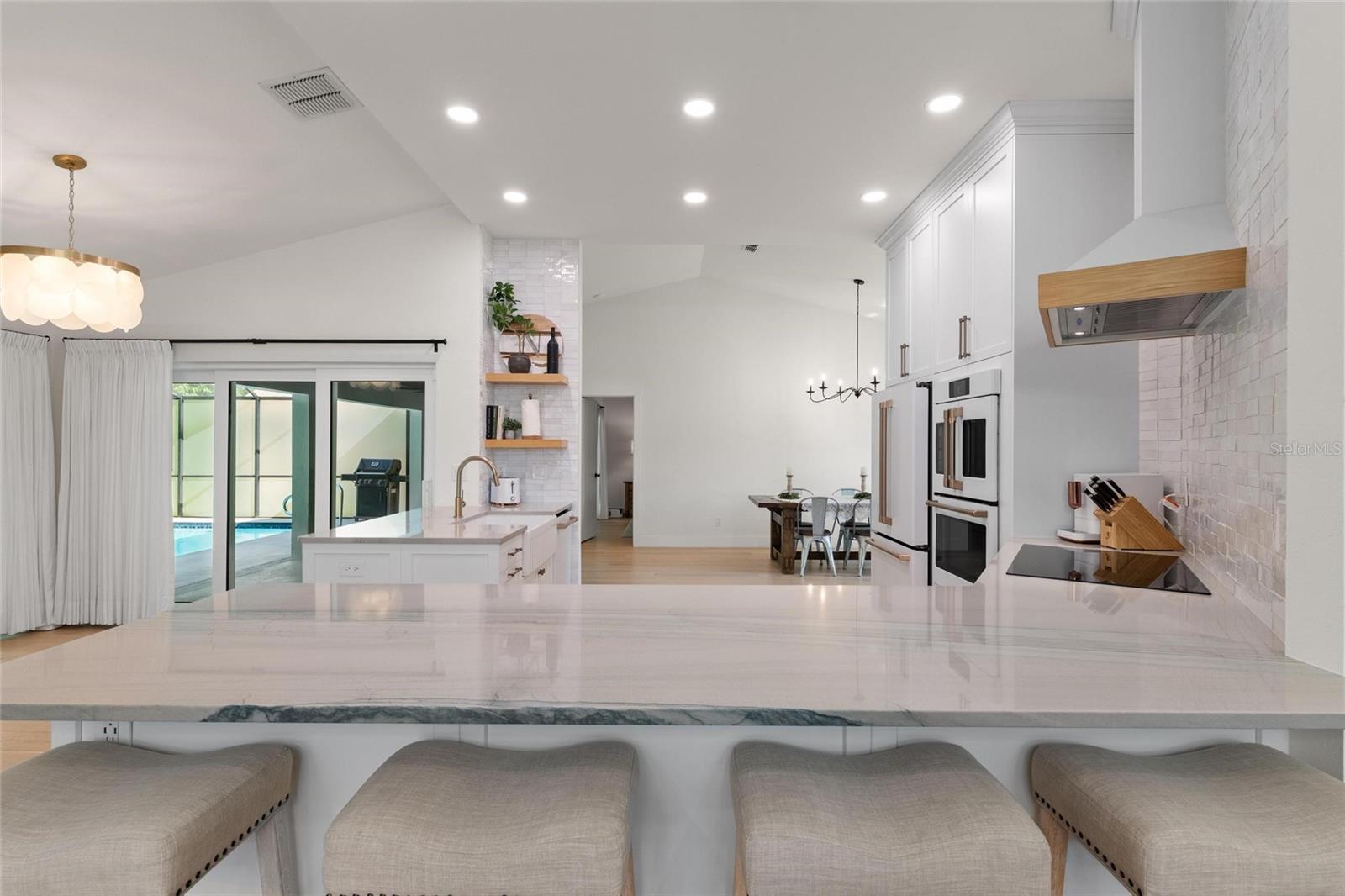 Image 4 of 34 For 3262 Glenridge Drive