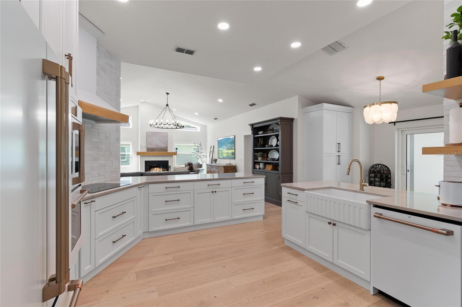 Image 5 of 34 For 3262 Glenridge Drive