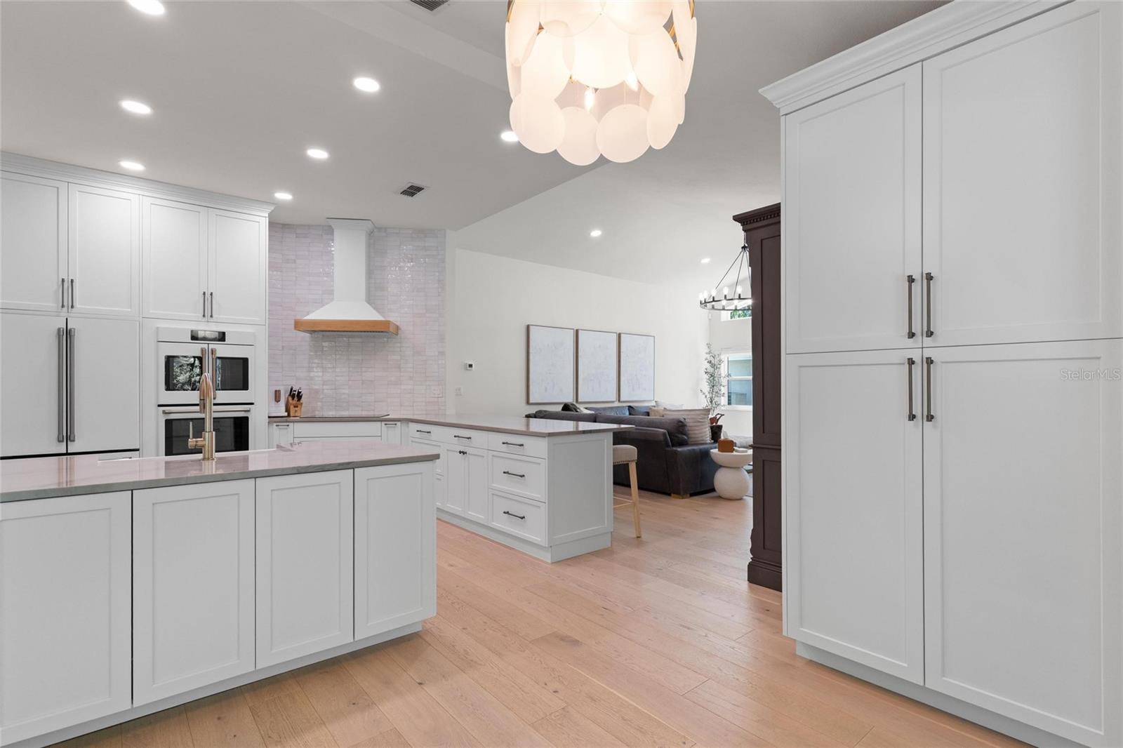 Image 6 of 34 For 3262 Glenridge Drive