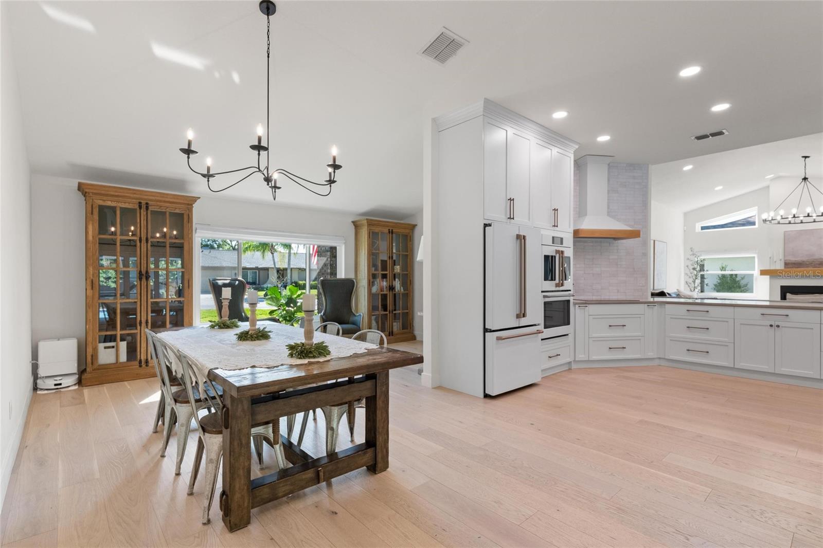 Image 9 of 34 For 3262 Glenridge Drive