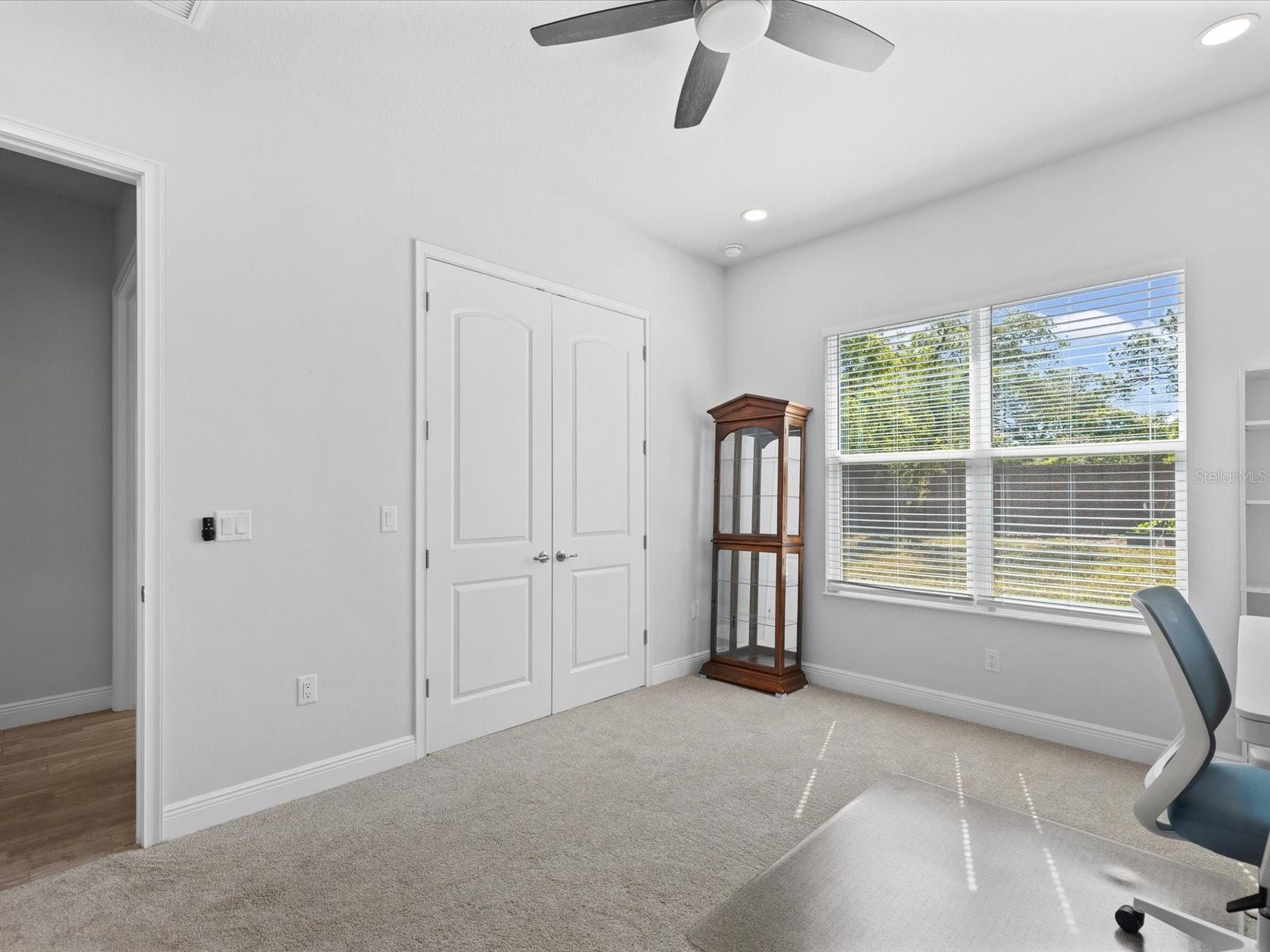 Image 34 of 94 For 11981 Robina Road