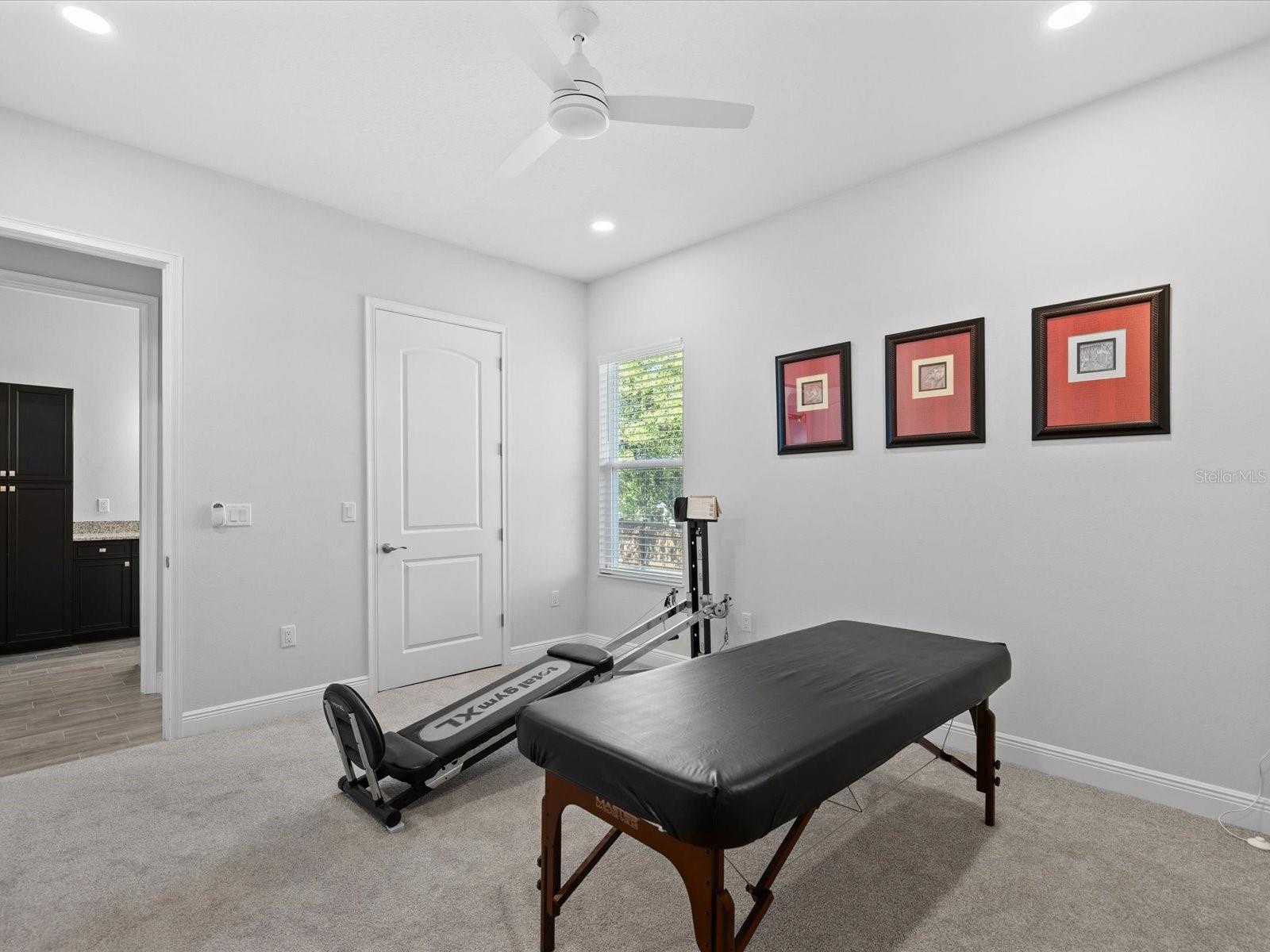 Image 44 of 94 For 11981 Robina Road