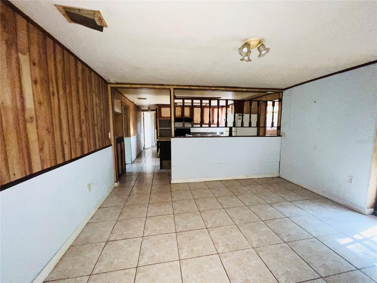 Image 11 of 30 For 11303 Chicago Avenue