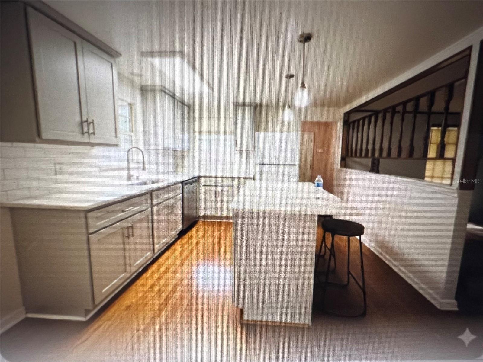 Image 6 of 30 For 11303 Chicago Avenue