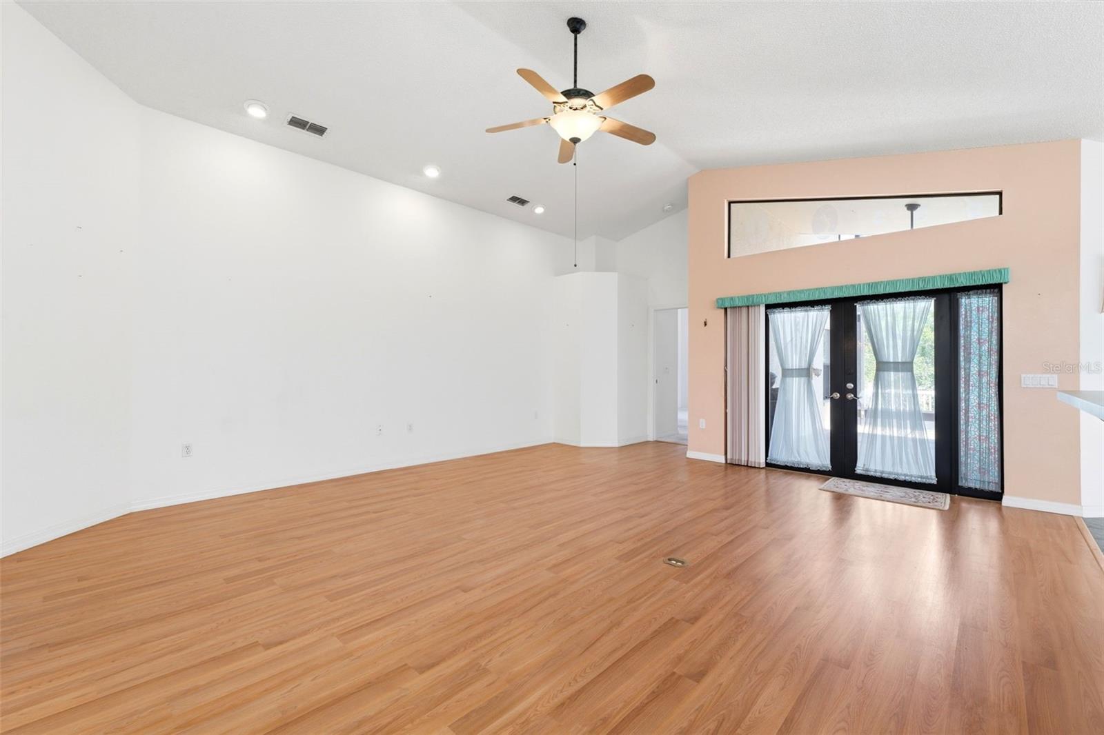 Image 11 of 45 For 11127 Cherrywood Court