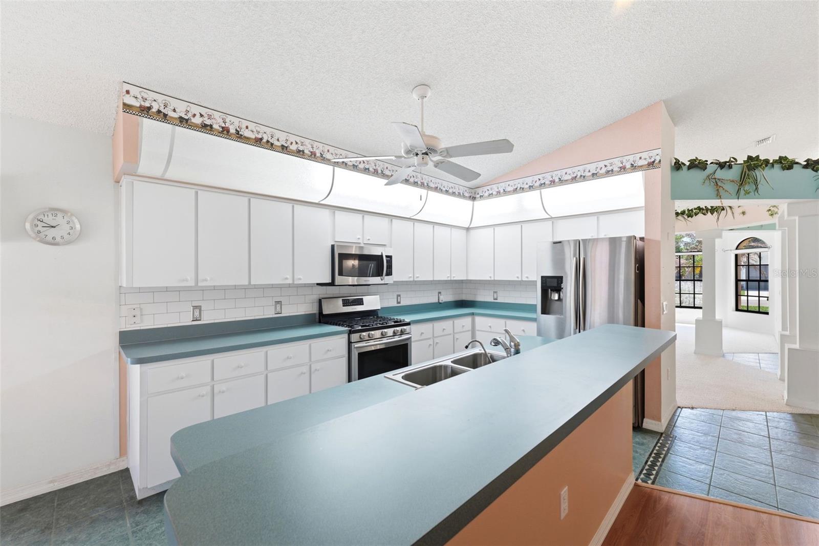 Image 14 of 45 For 11127 Cherrywood Court