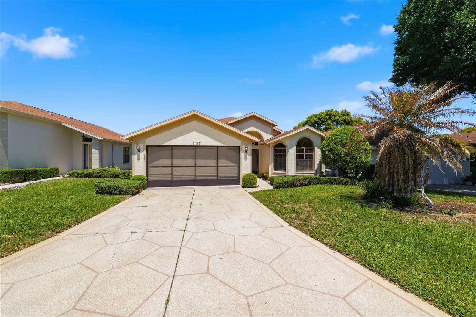 Image 32 of 45 For 11127 Cherrywood Court