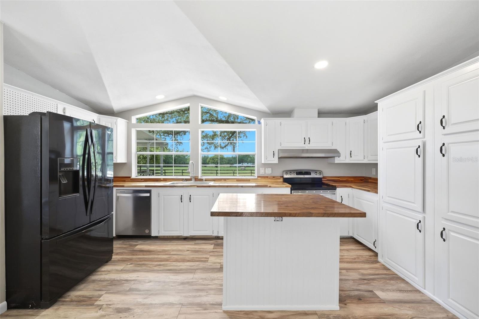 Image 13 of 85 For 8606 Boyt Road