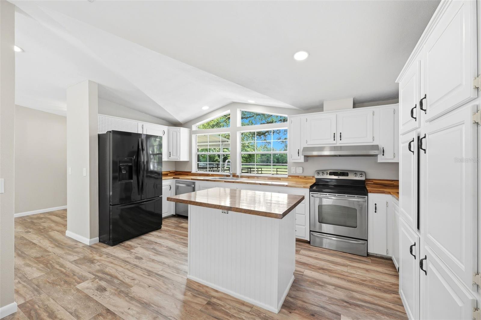 Image 14 of 85 For 8606 Boyt Road