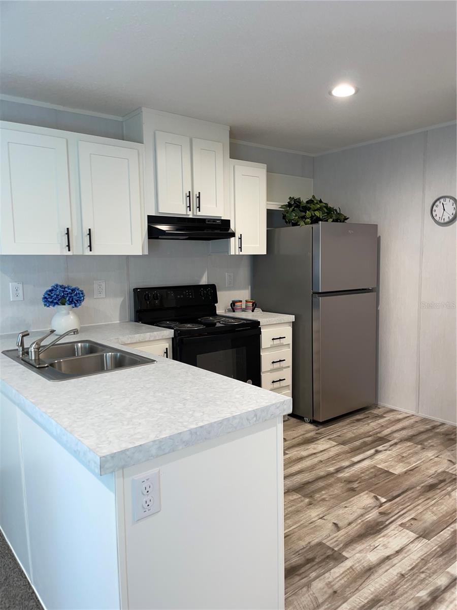 Image 10 of 20 For 7697 165th Street