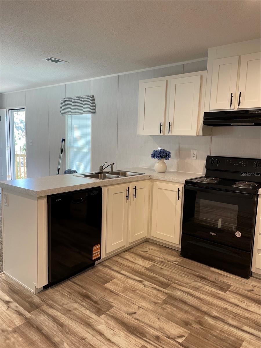 Image 11 of 20 For 7697 165th Street