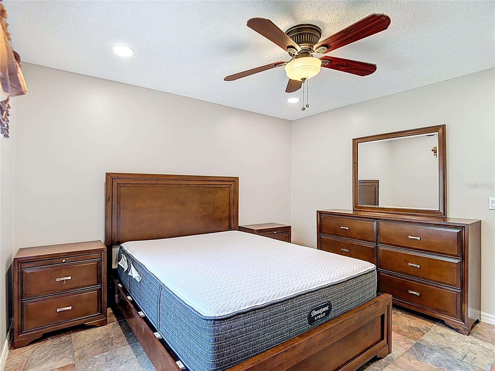 Image 16 of 34 For 14127 Whitecap Avenue