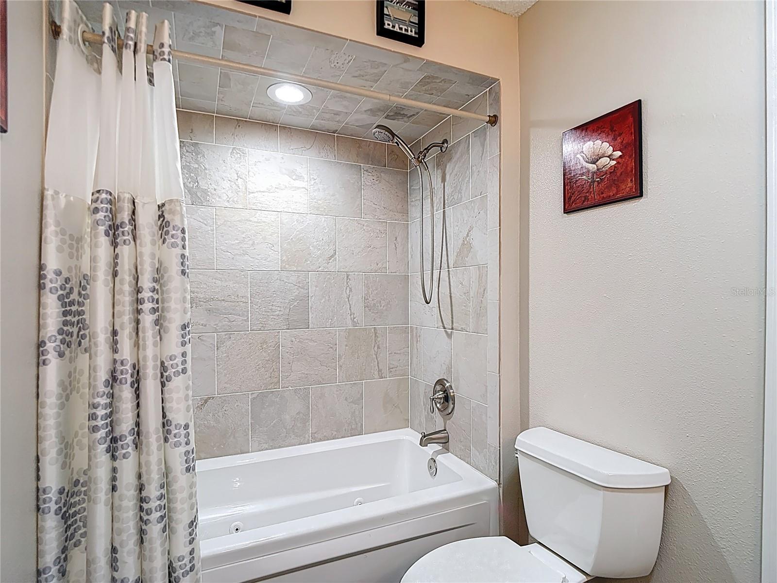 Image 19 of 34 For 14127 Whitecap Avenue