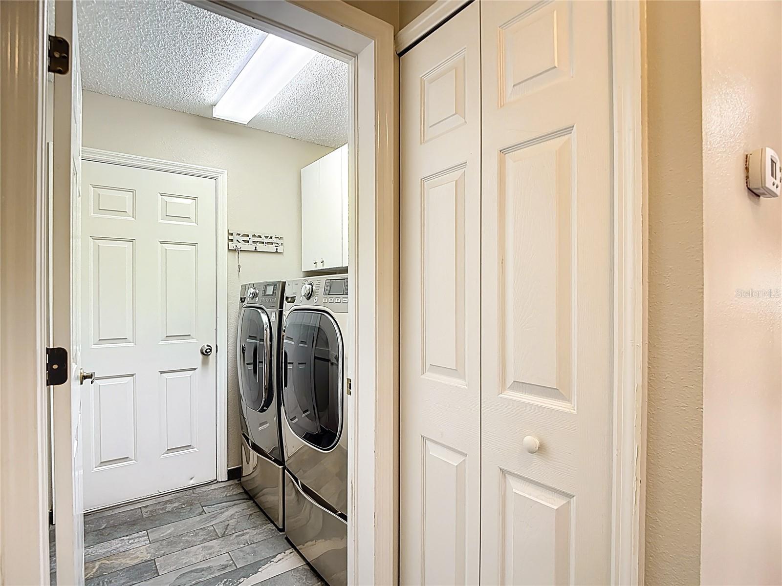 Image 22 of 34 For 14127 Whitecap Avenue