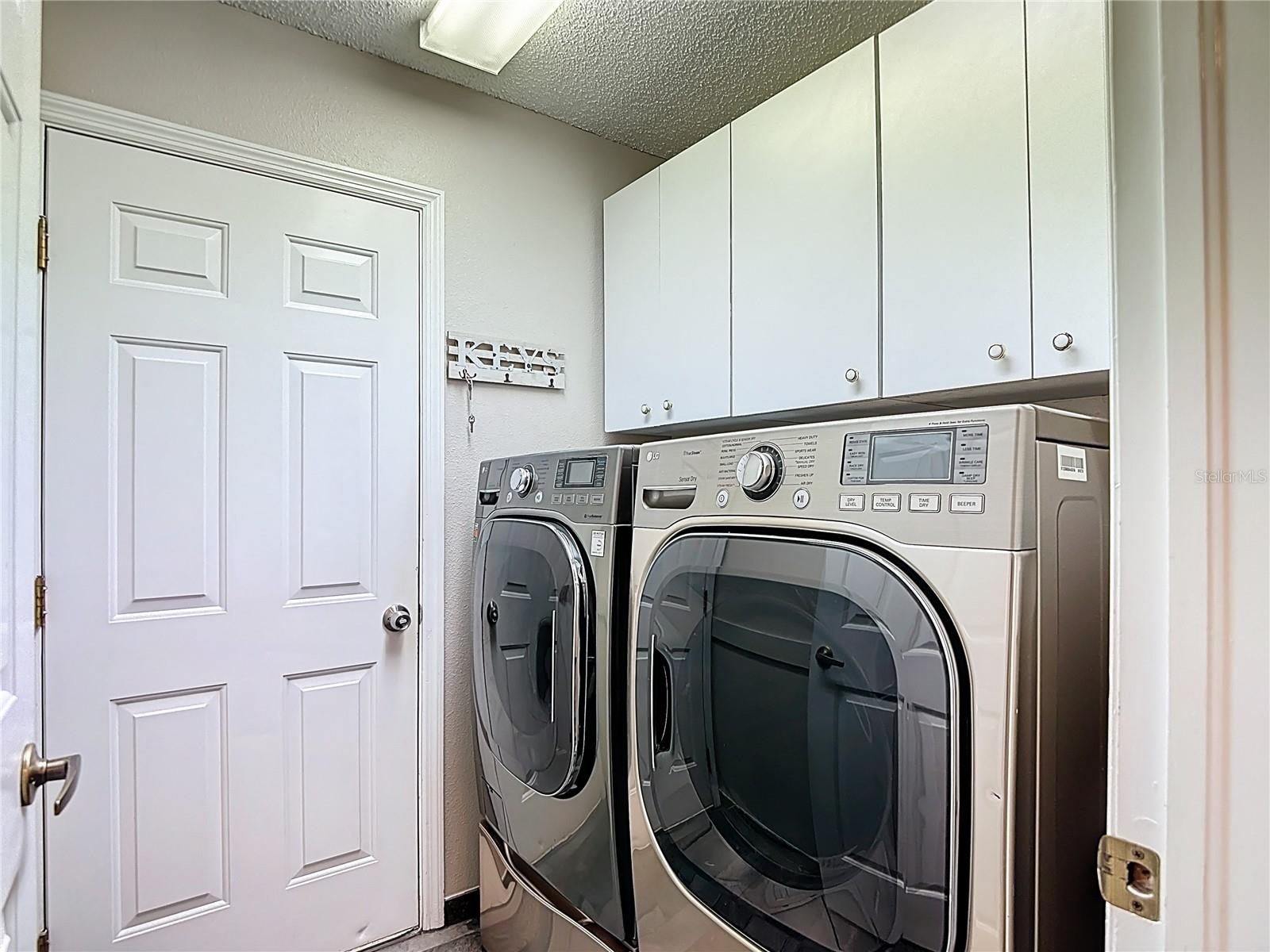 Image 25 of 34 For 14127 Whitecap Avenue