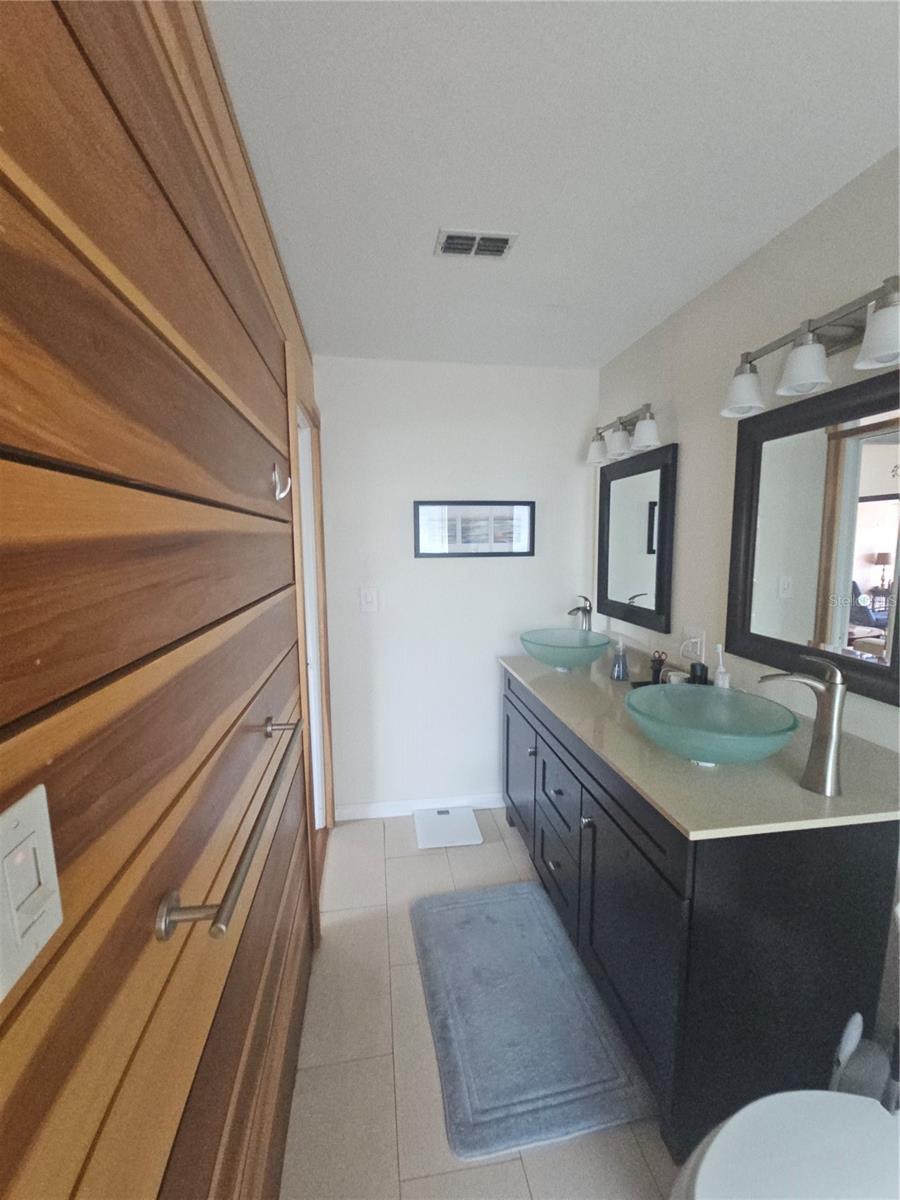 Image 10 of 22 For 9030 Bullrush Court