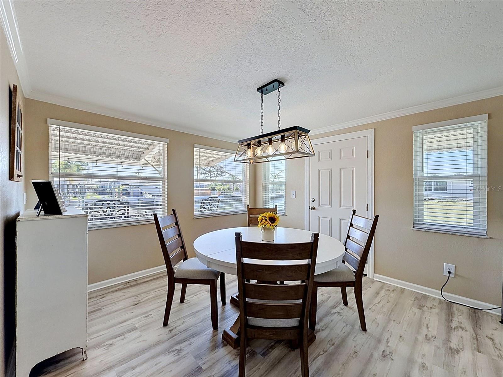 Image 21 of 91 For 13520 Allyn Drive