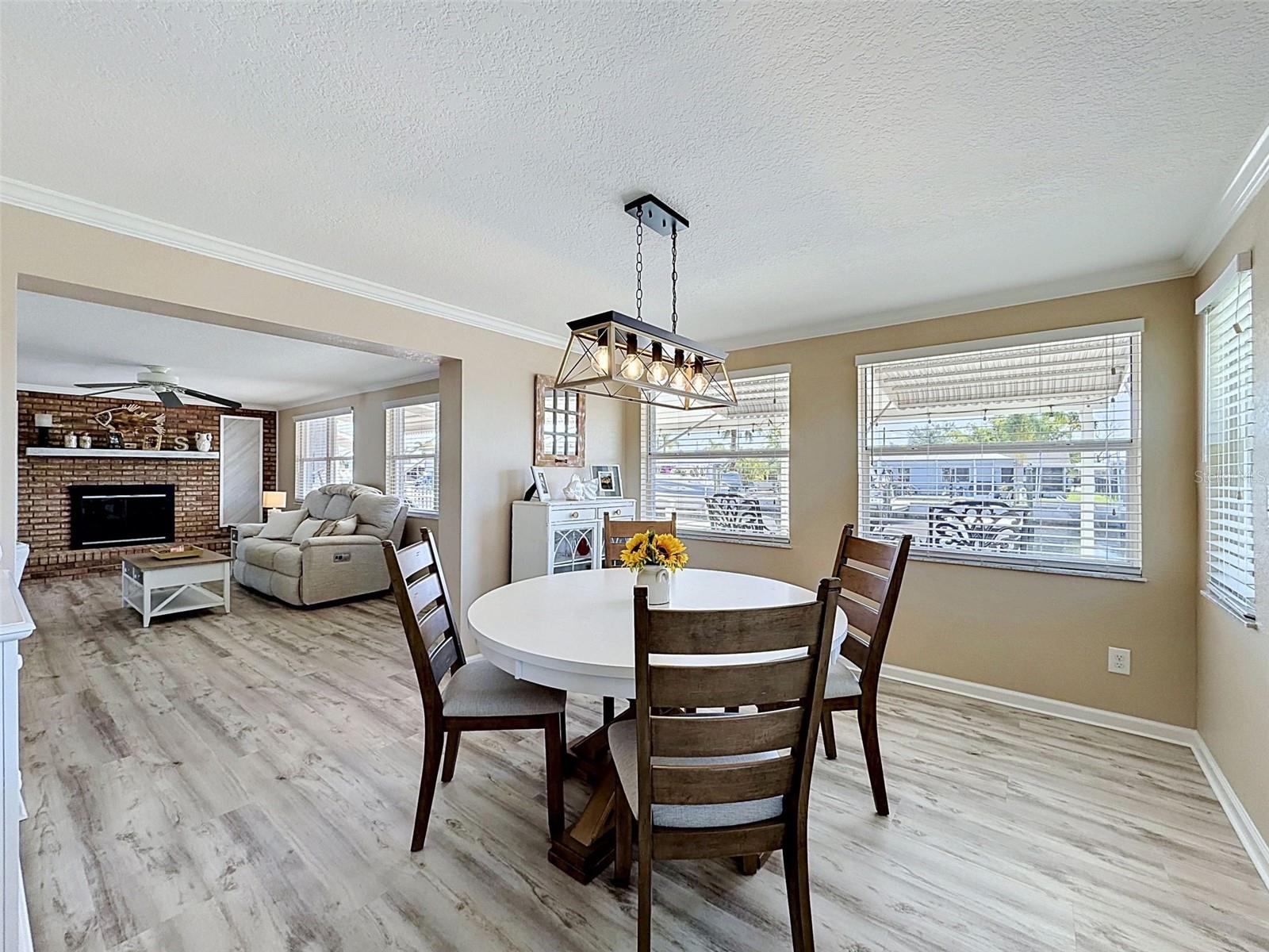 Image 22 of 91 For 13520 Allyn Drive