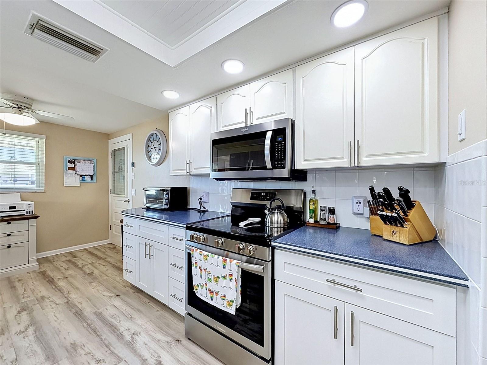 Image 28 of 91 For 13520 Allyn Drive