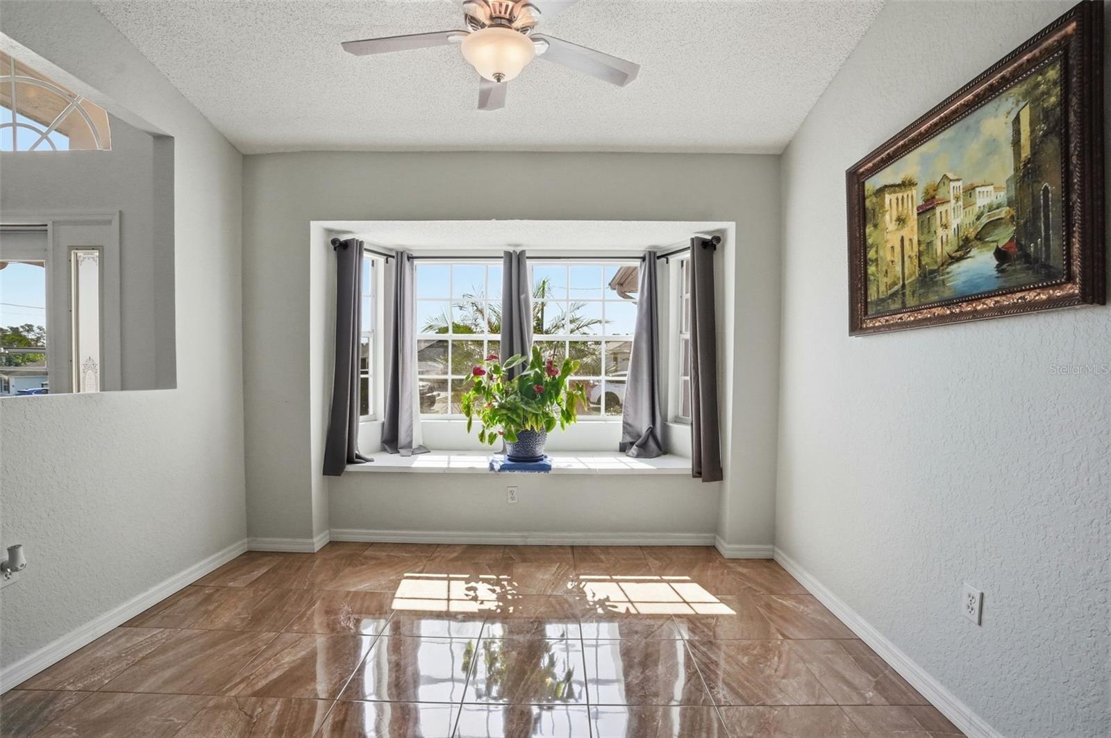 Image 12 of 76 For 6125 Nantucket Lane