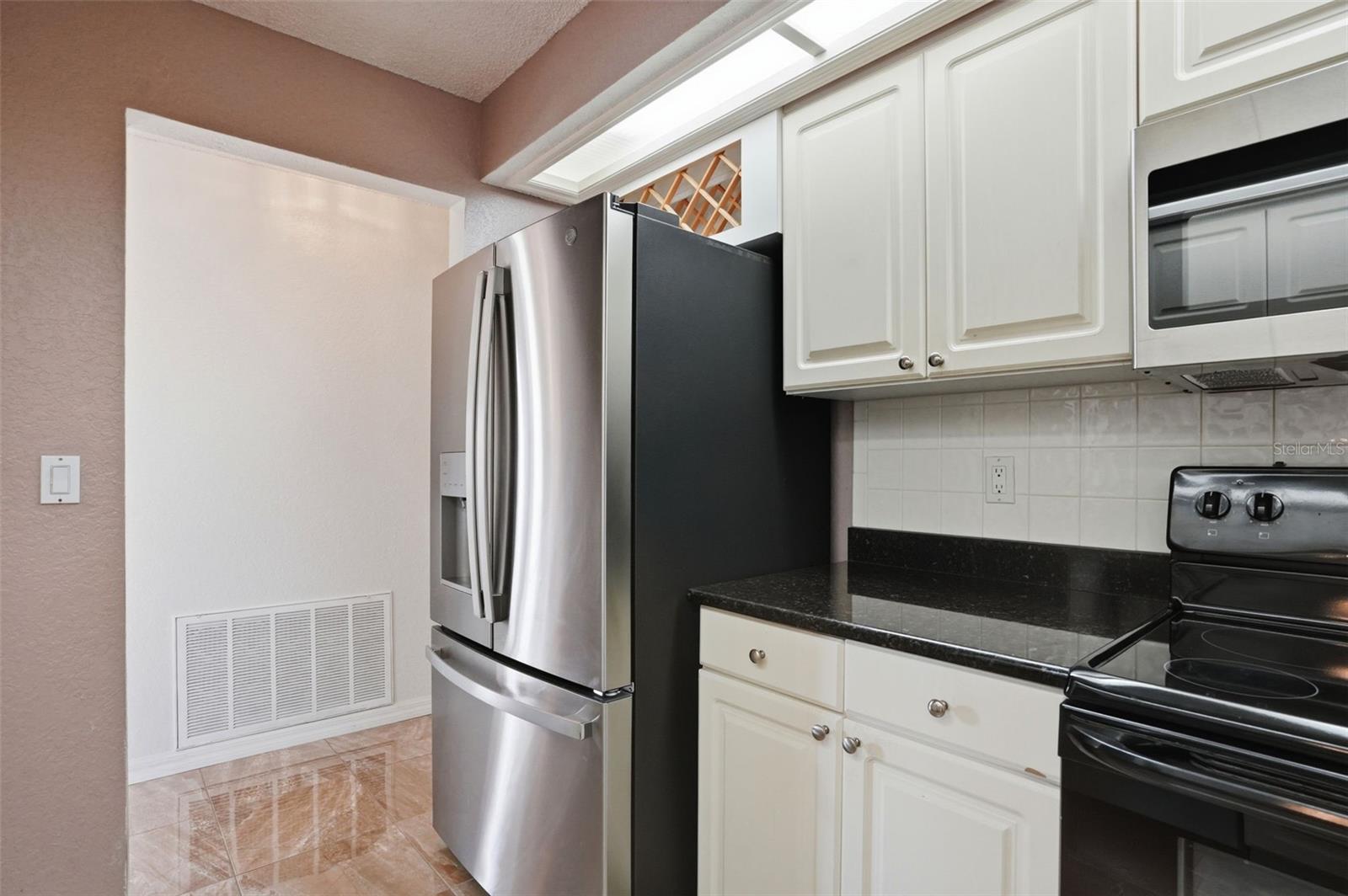 Image 15 of 76 For 6125 Nantucket Lane