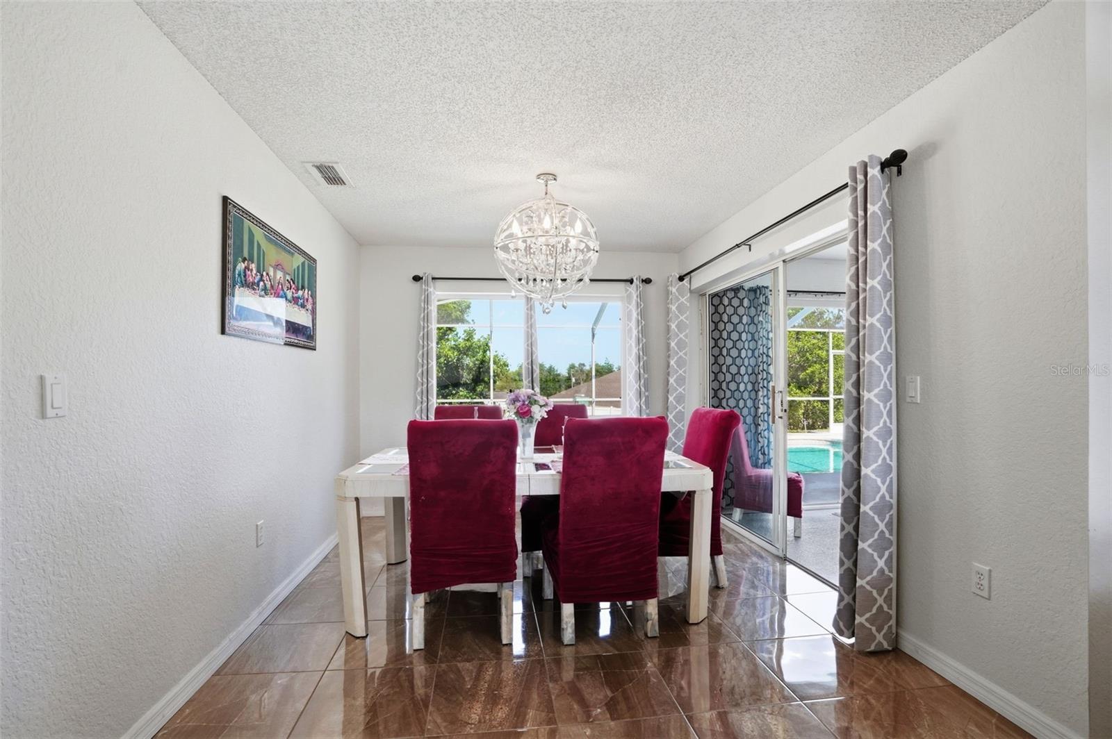 Image 21 of 76 For 6125 Nantucket Lane