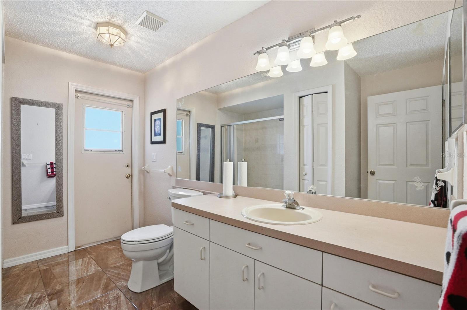 Image 43 of 76 For 6125 Nantucket Lane