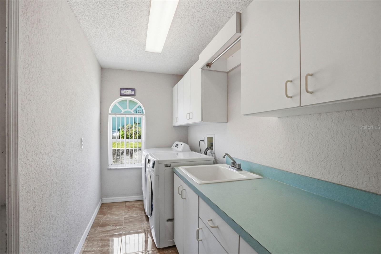 Image 47 of 76 For 6125 Nantucket Lane