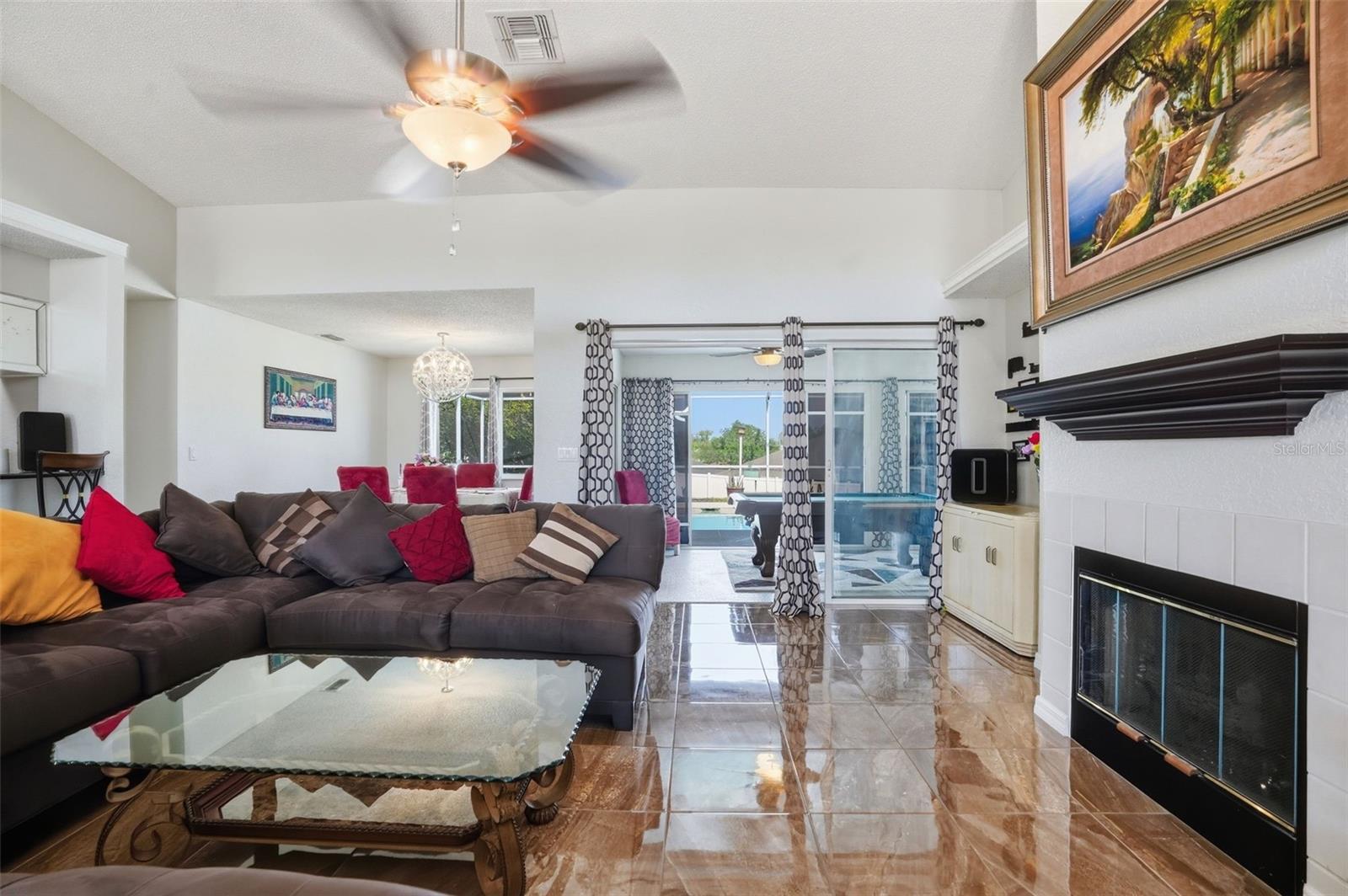 Image 7 of 76 For 6125 Nantucket Lane