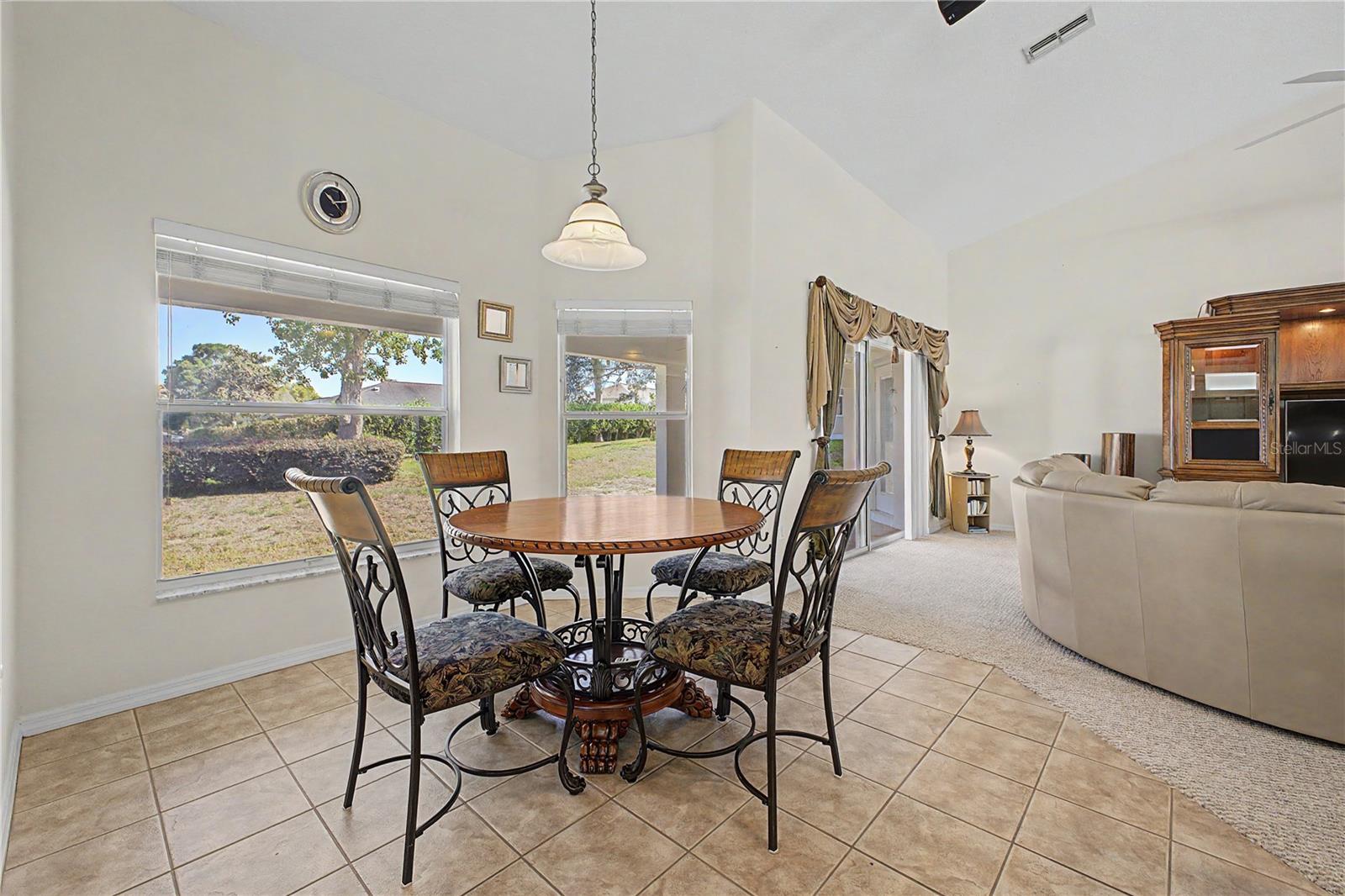 Image 16 of 43 For 10351 Locker Drive