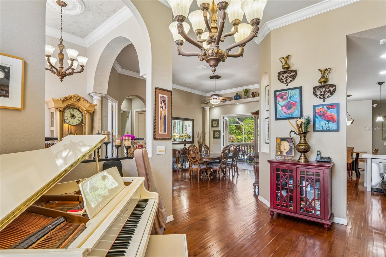 Image 25 of 100 For 5455 Championship Cup Lane